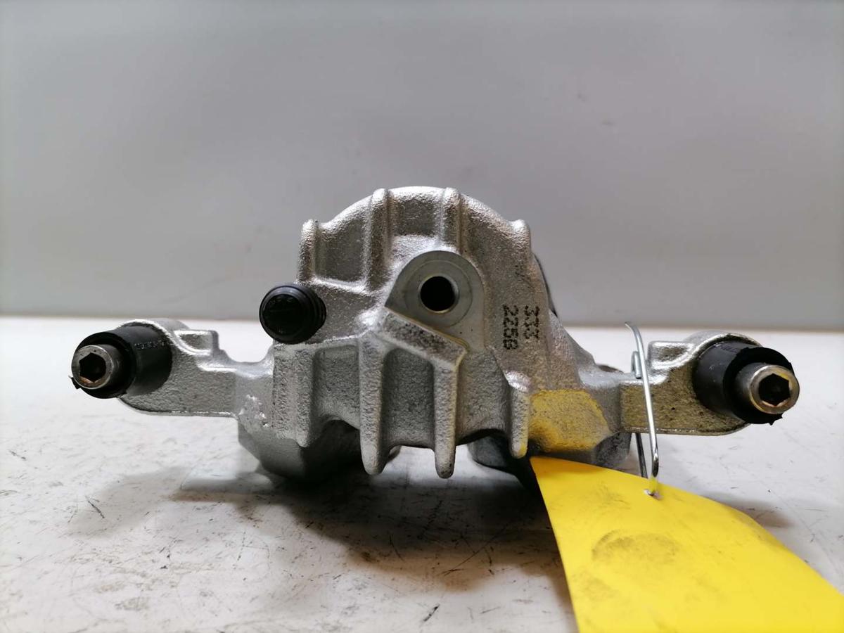 VW Passat B9 original Bremssattel vorn rechts 2,0TDI 110KW Bj.2024